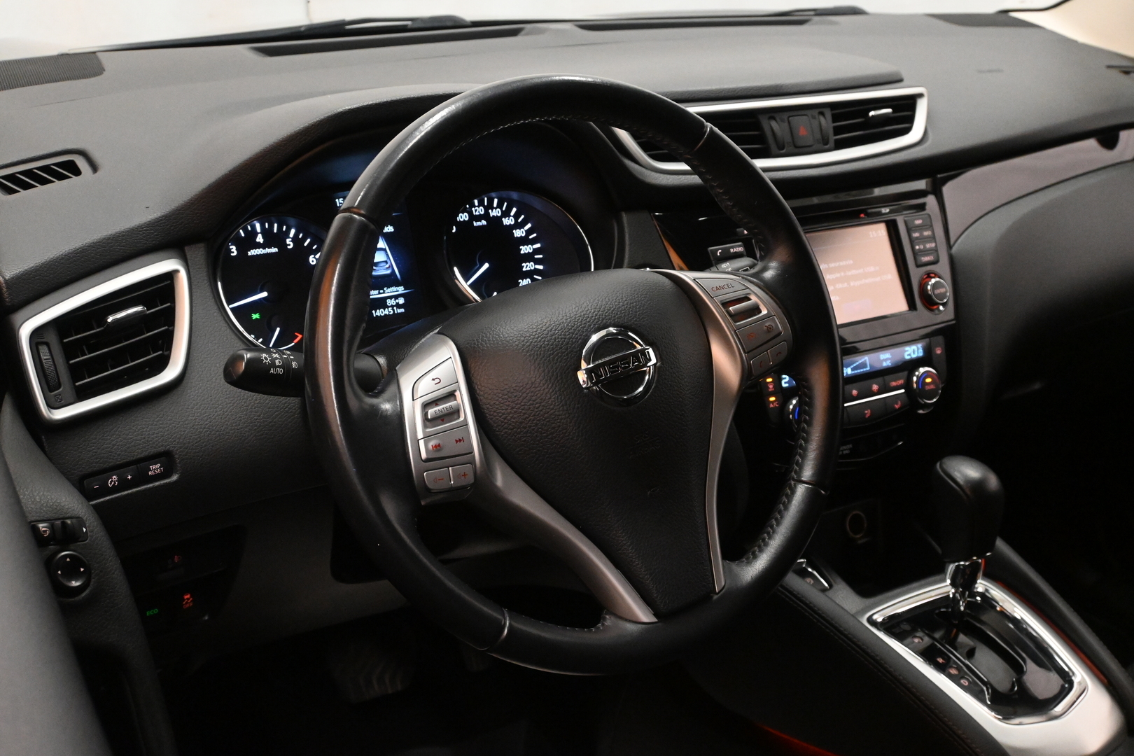 NISSAN Qashqai 2017