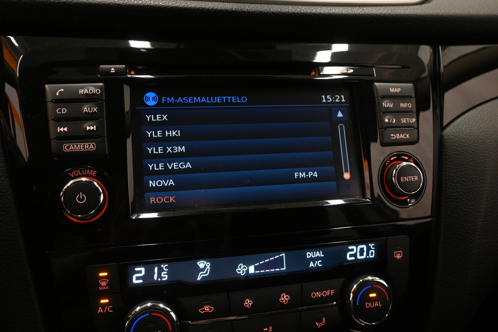 NISSAN Qashqai 2017