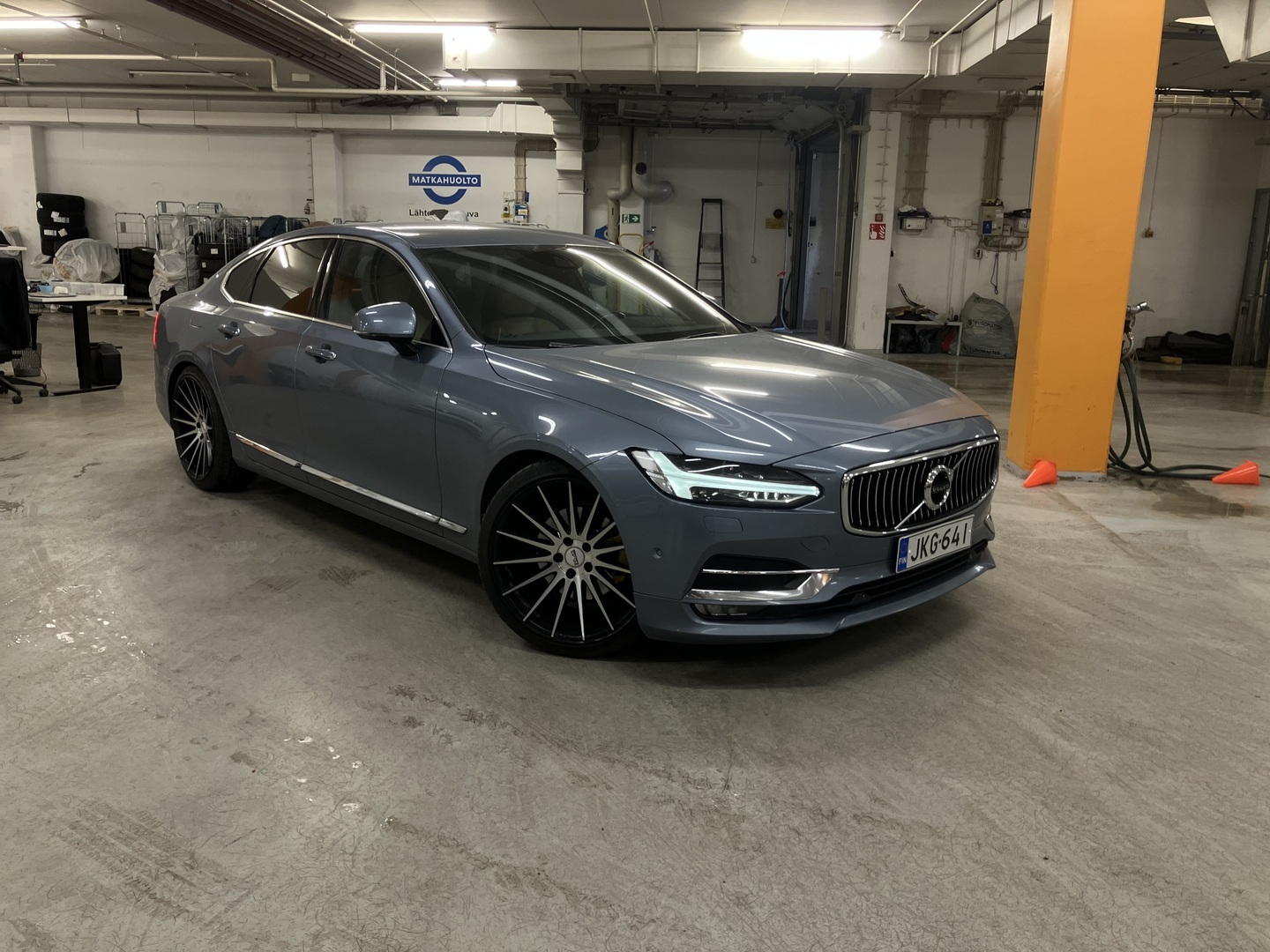 VOLVO S90 2017