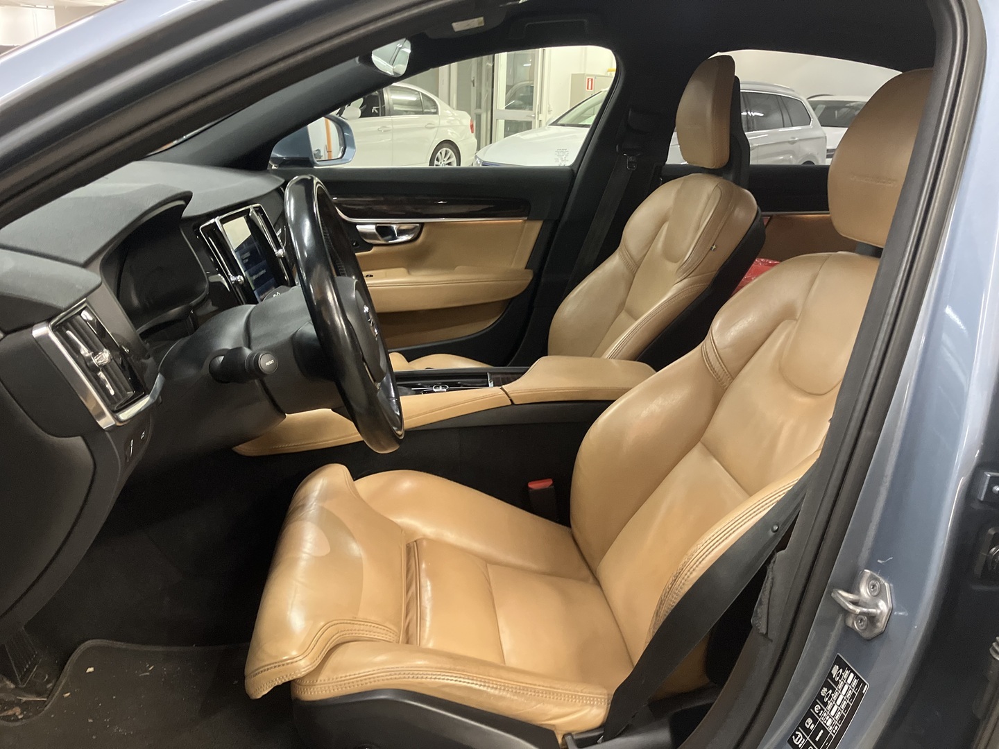 VOLVO S90 2017
