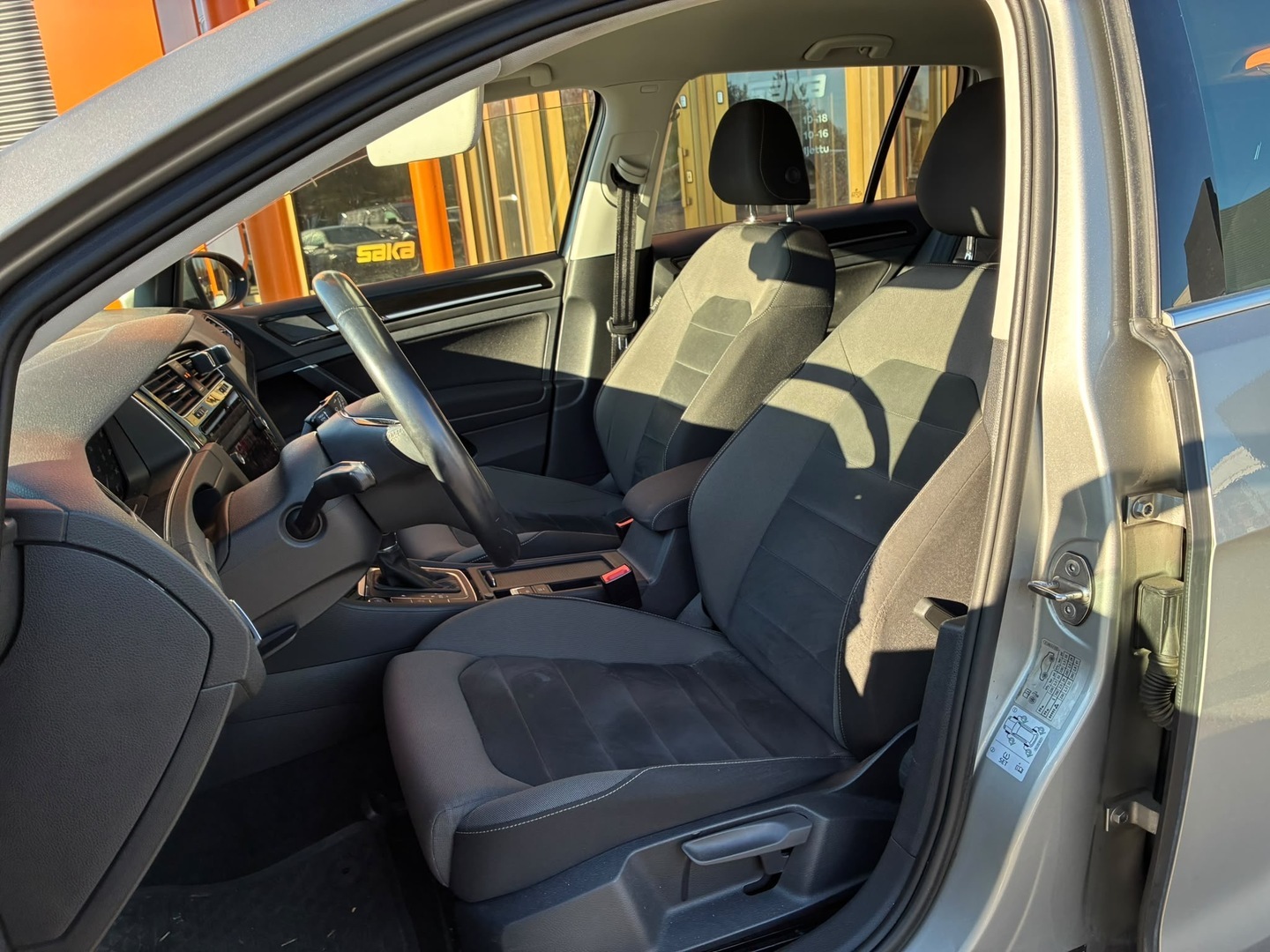 VOLKSWAGEN Golf 2018