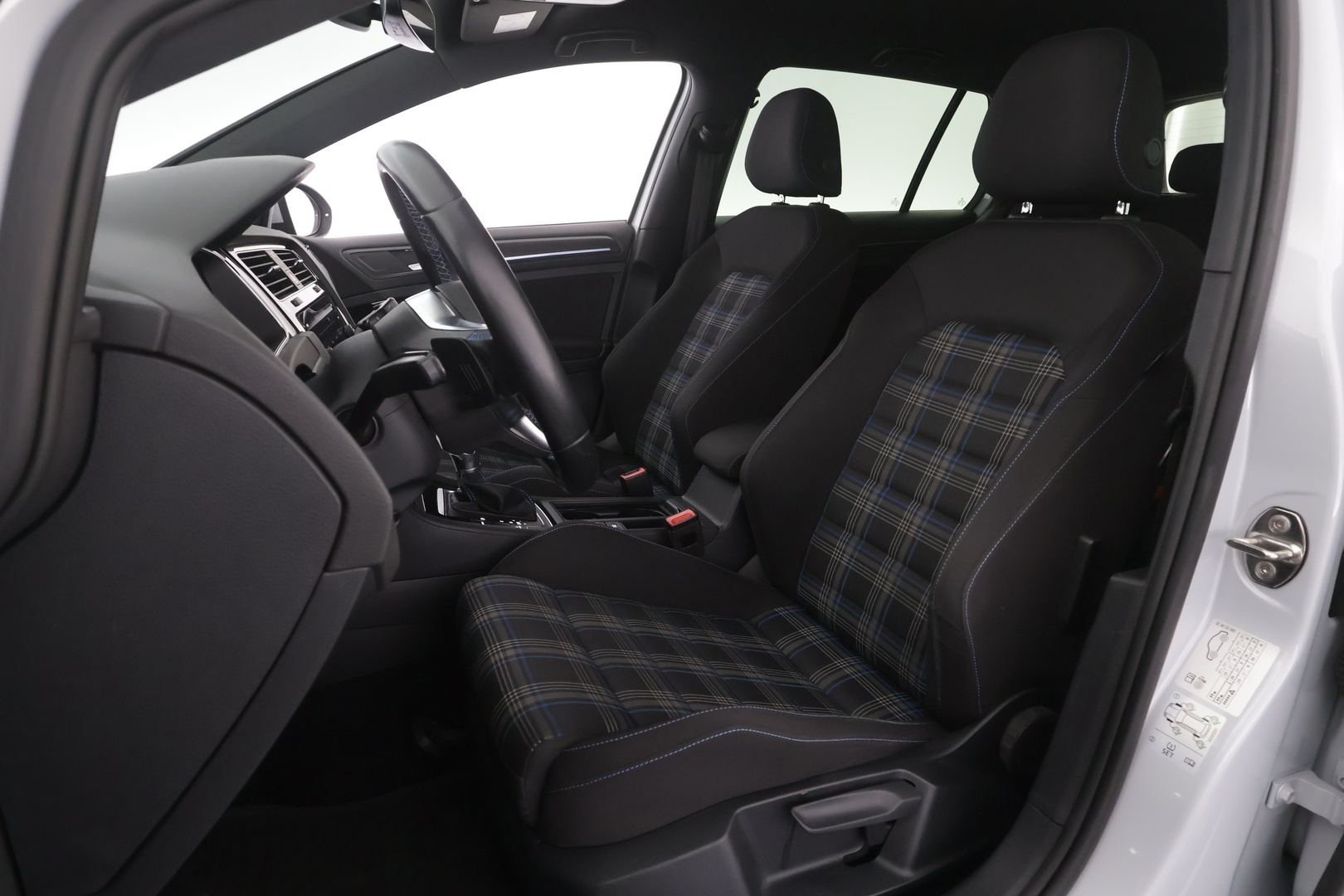 VOLKSWAGEN Golf 2018