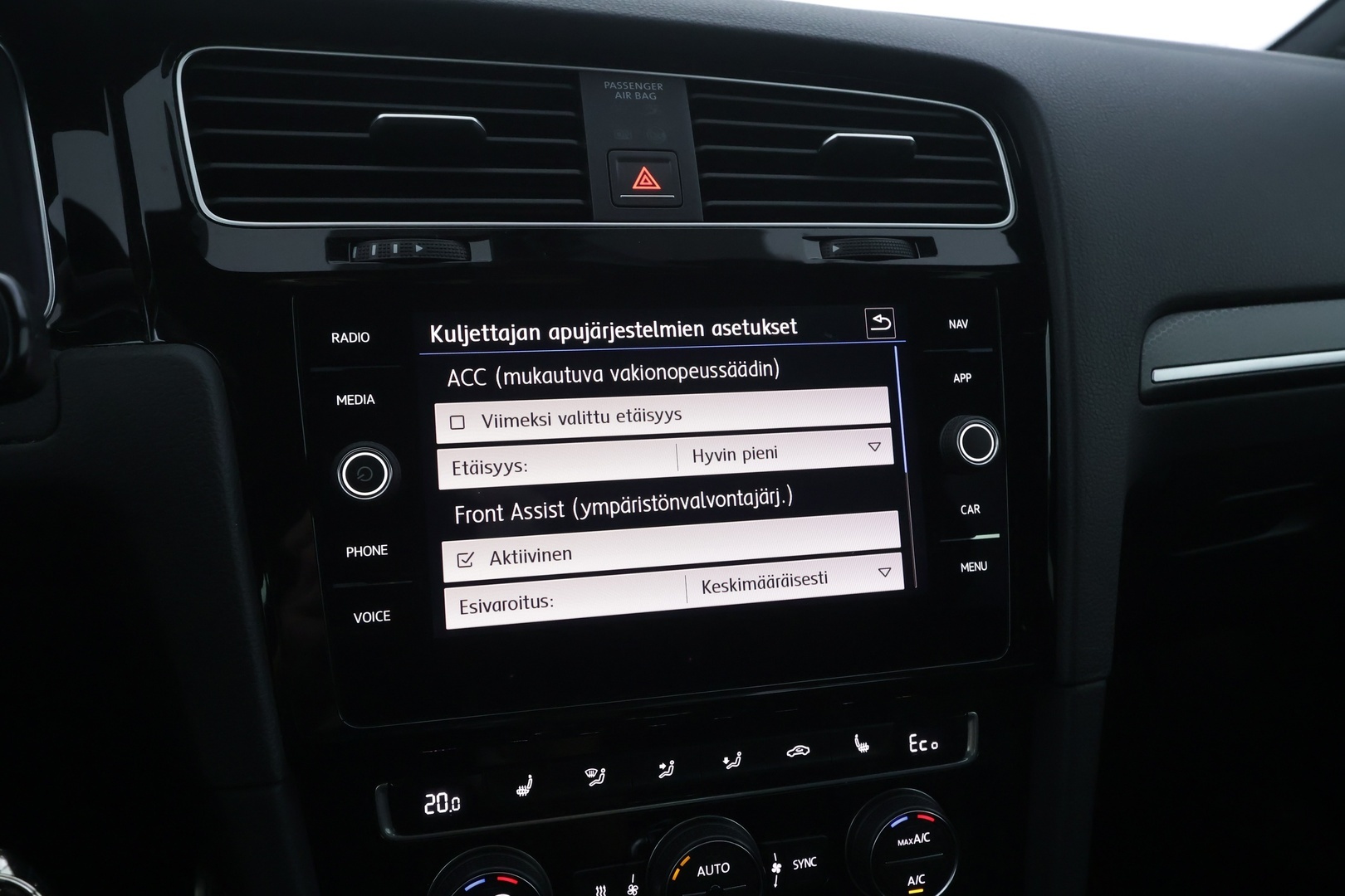 VOLKSWAGEN Golf 2018