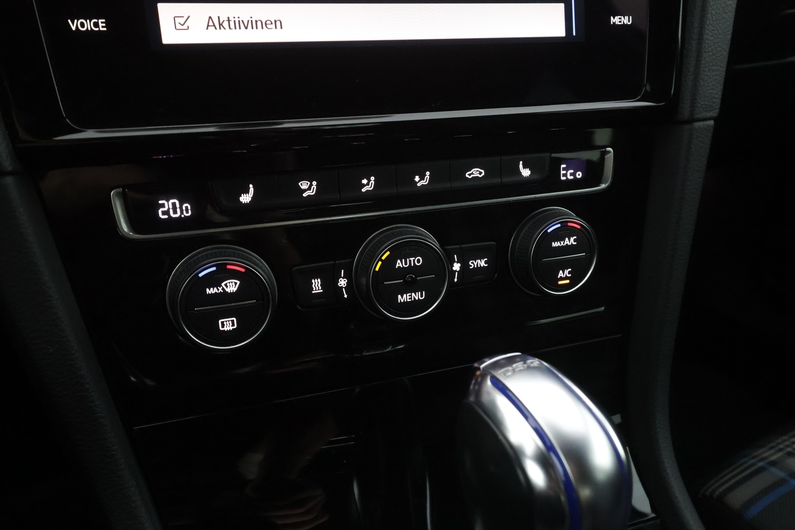 VOLKSWAGEN Golf 2018