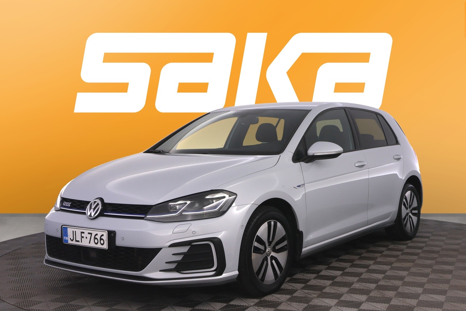 VOLKSWAGEN Golf 2018
