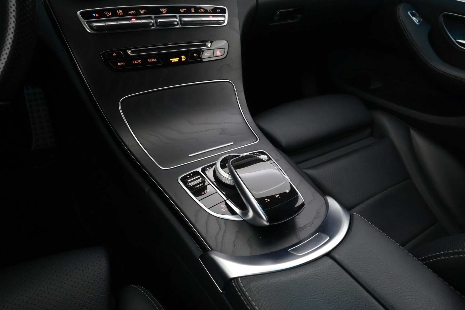 MERCEDES-BENZ C 2017