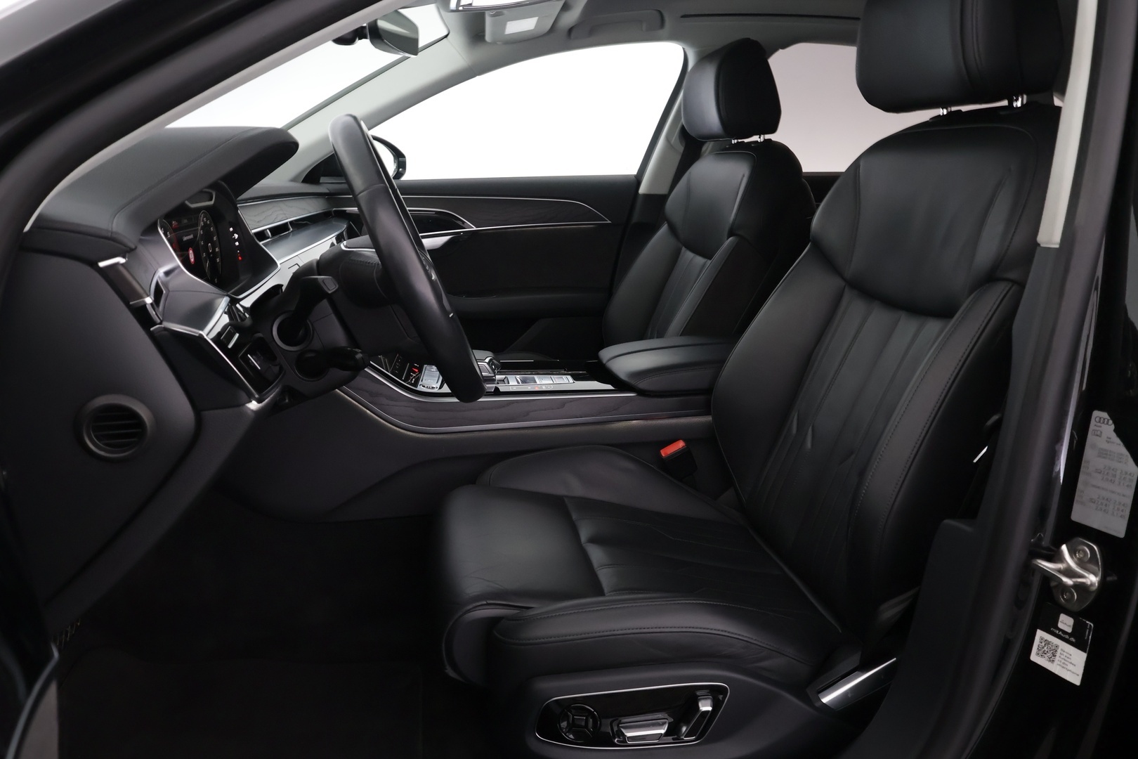 AUDI A8 2021