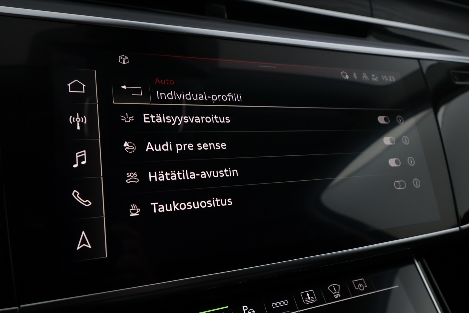 AUDI A8 2021