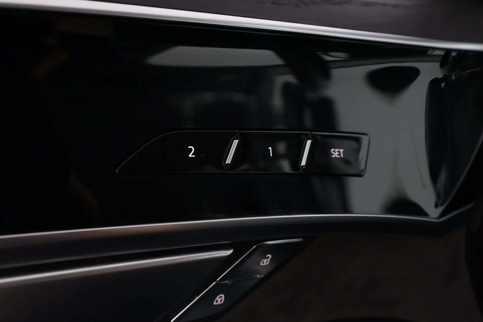 AUDI A8 2021