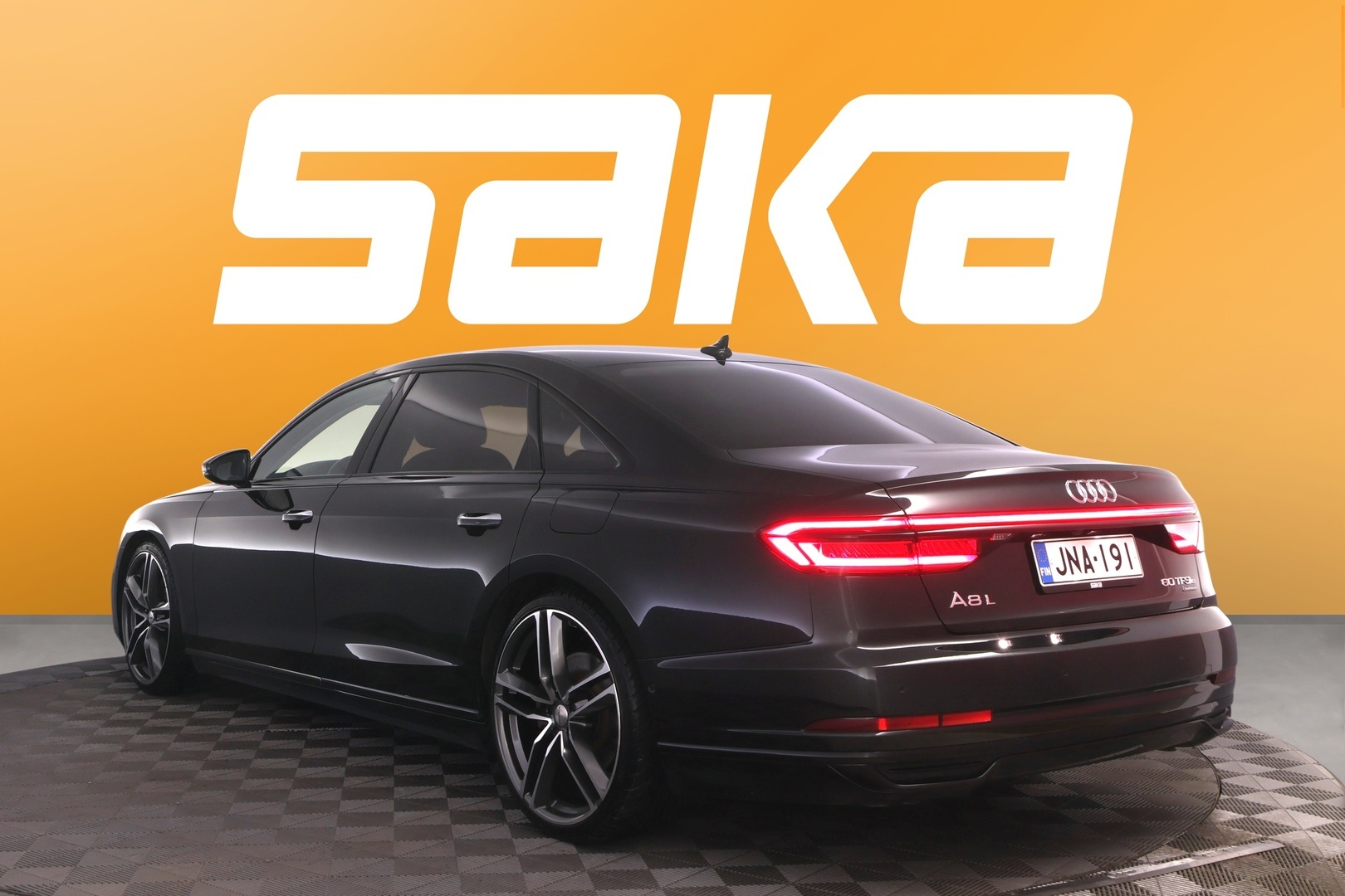AUDI A8 2021