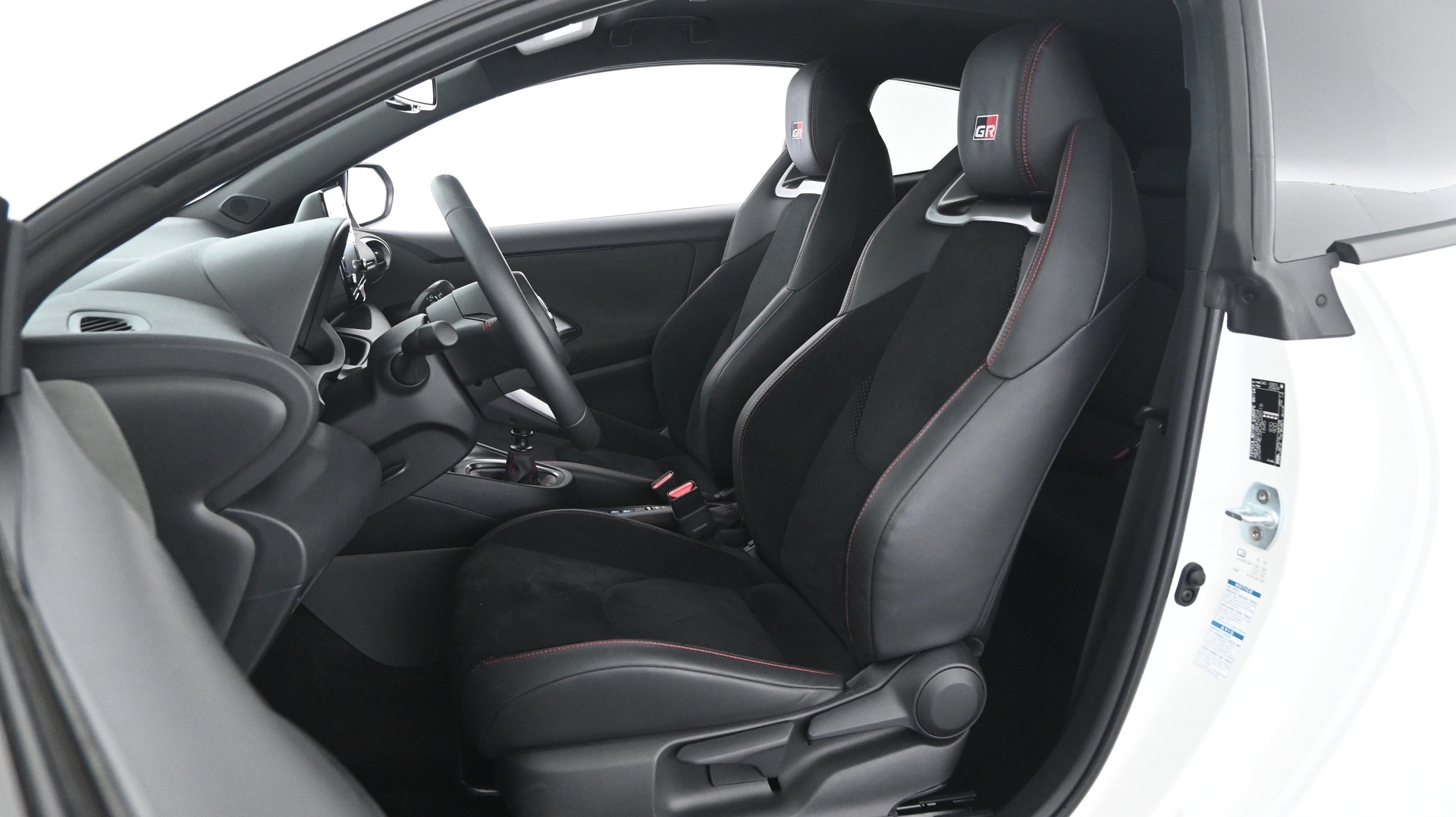 TOYOTA GR Yaris 2024