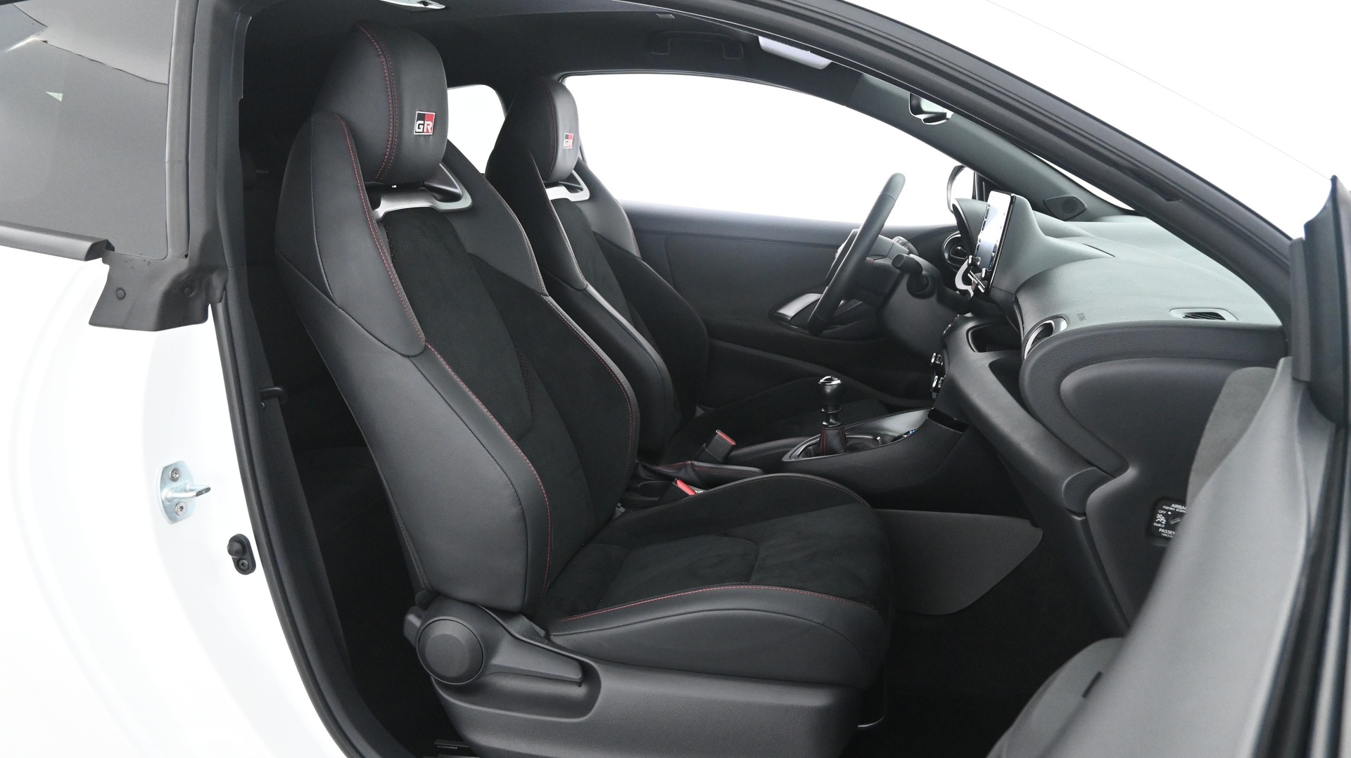 TOYOTA GR Yaris 2024