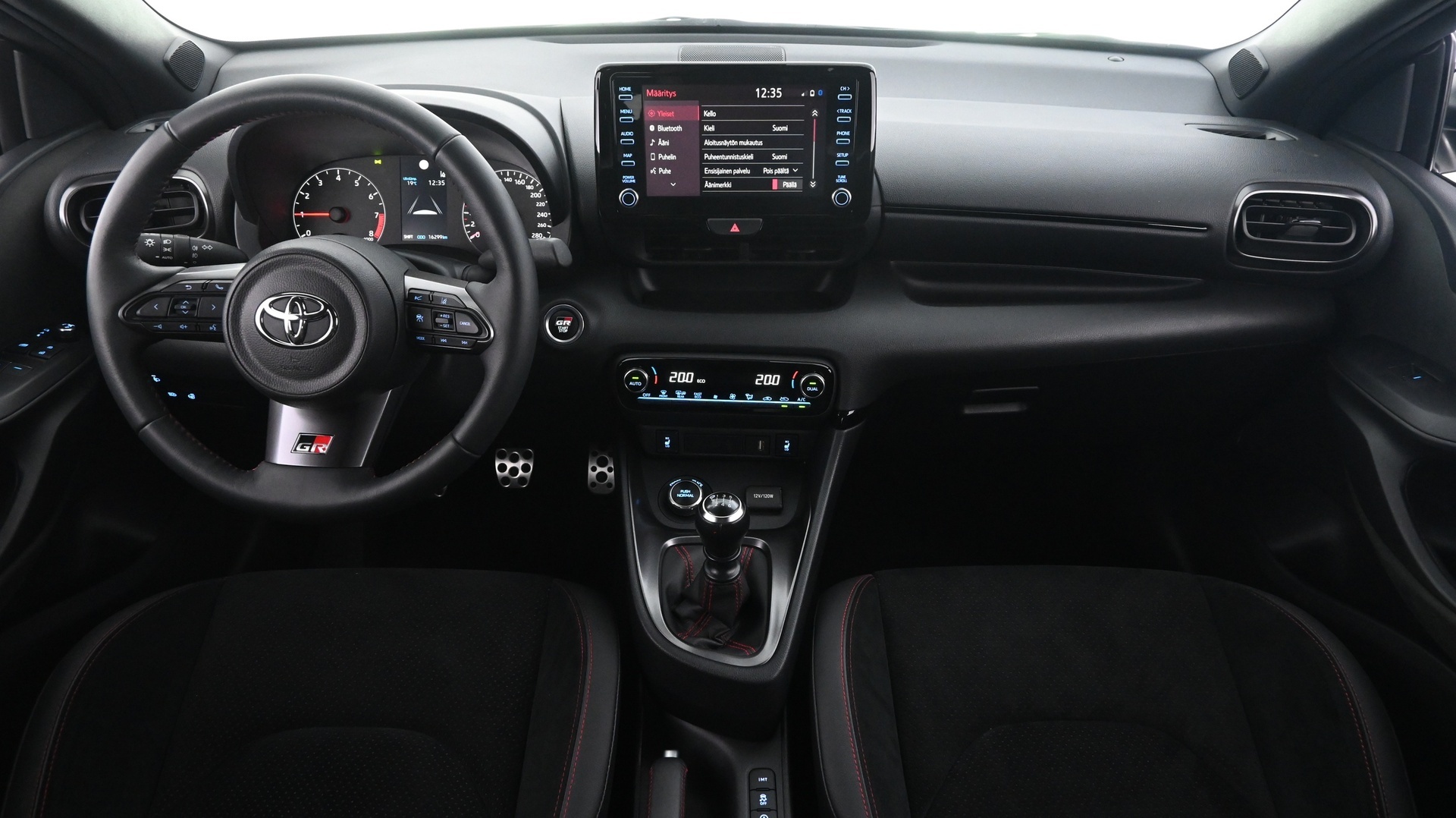 TOYOTA GR Yaris 2024