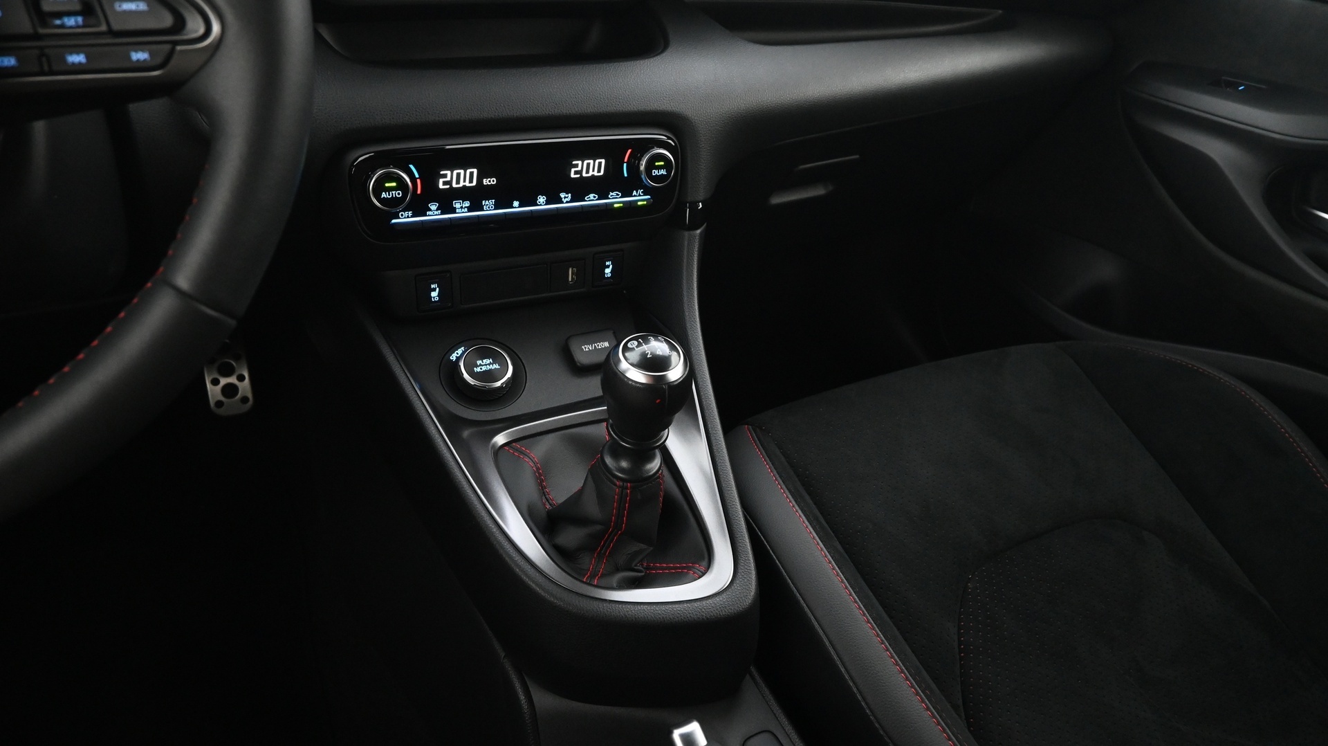 TOYOTA GR Yaris 2024