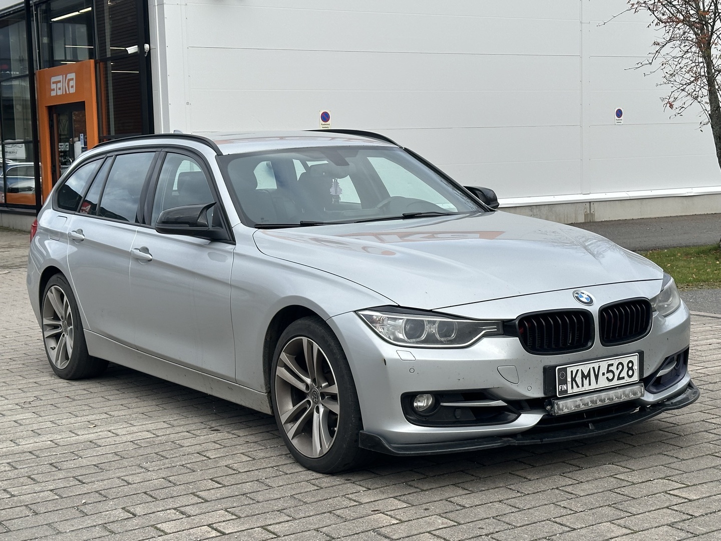 BMW 320 2015