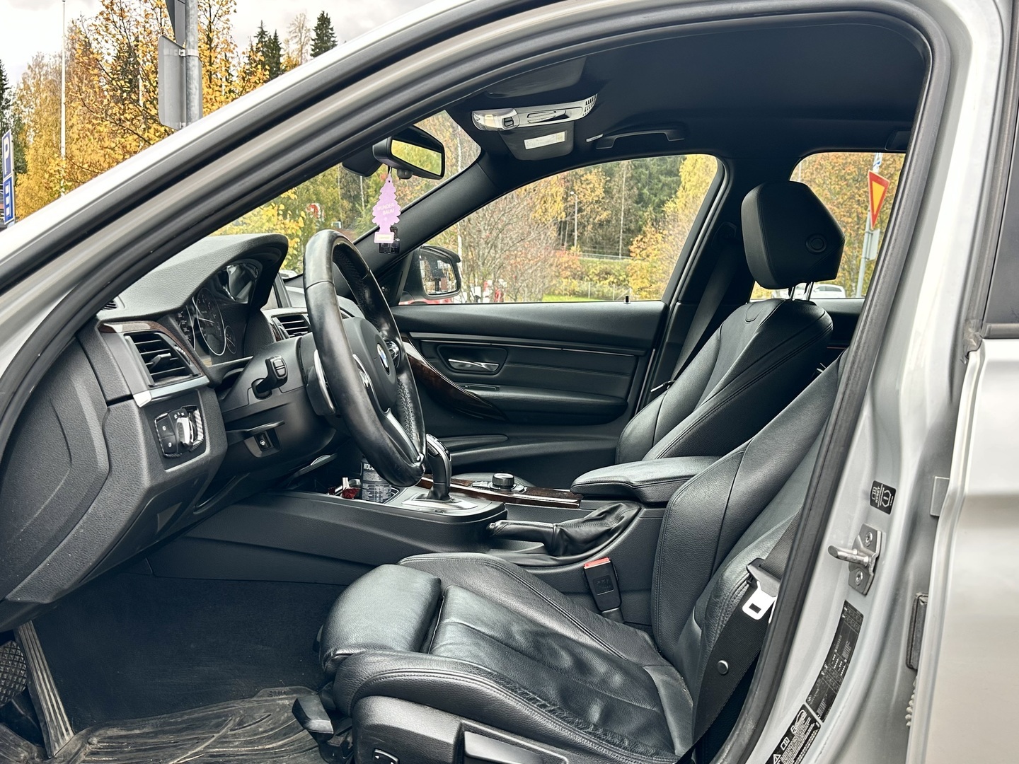 BMW 320 2015