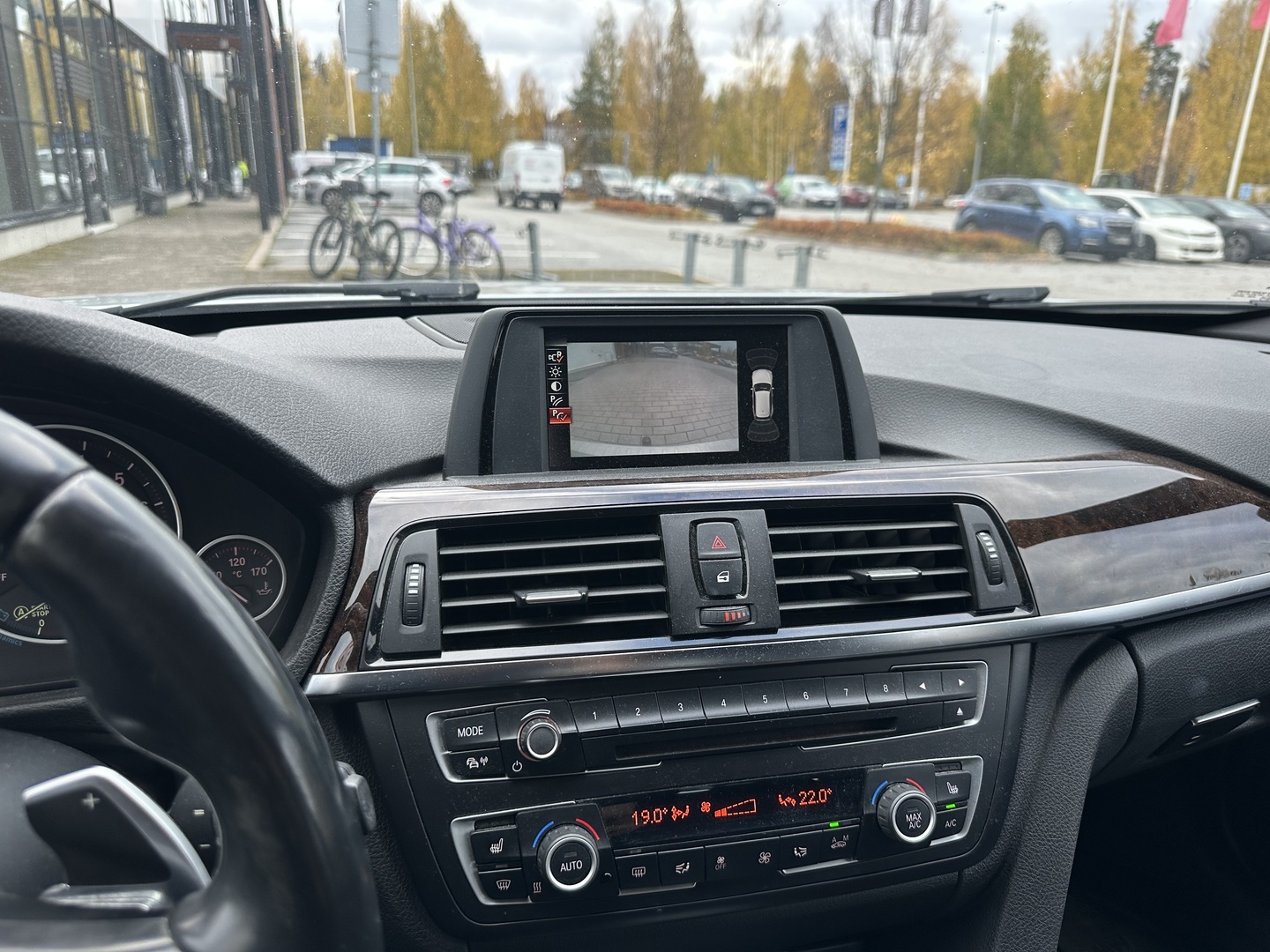 BMW 320 2015