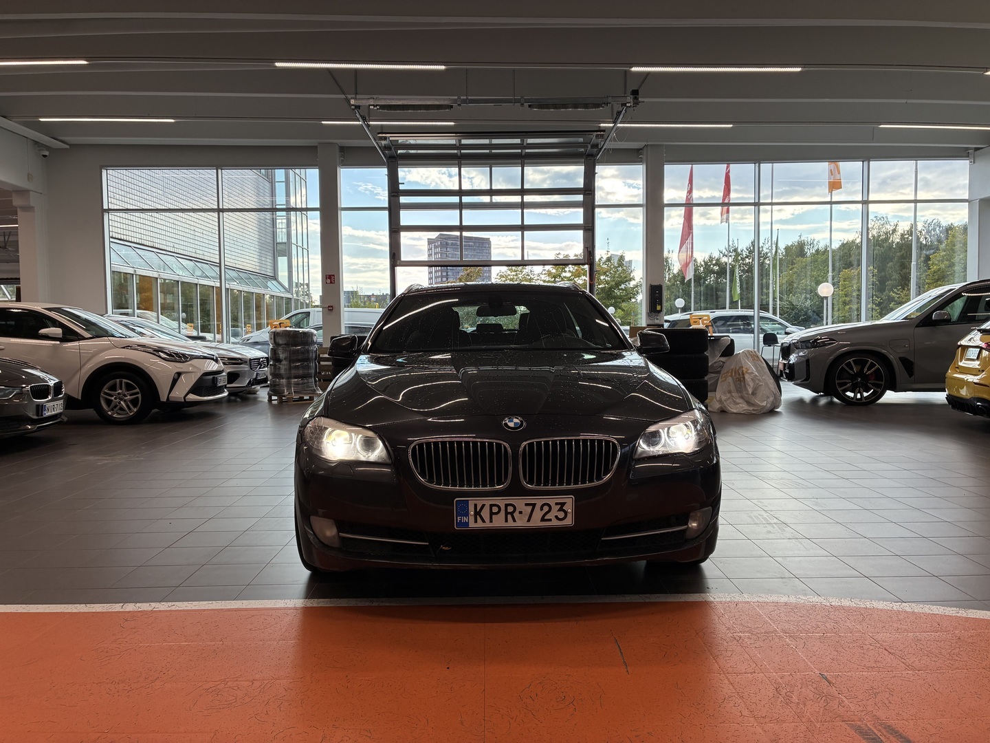BMW 530 2011