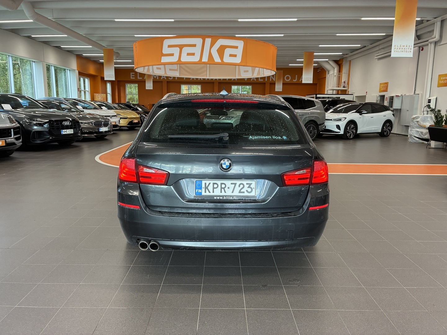 BMW 530 2011