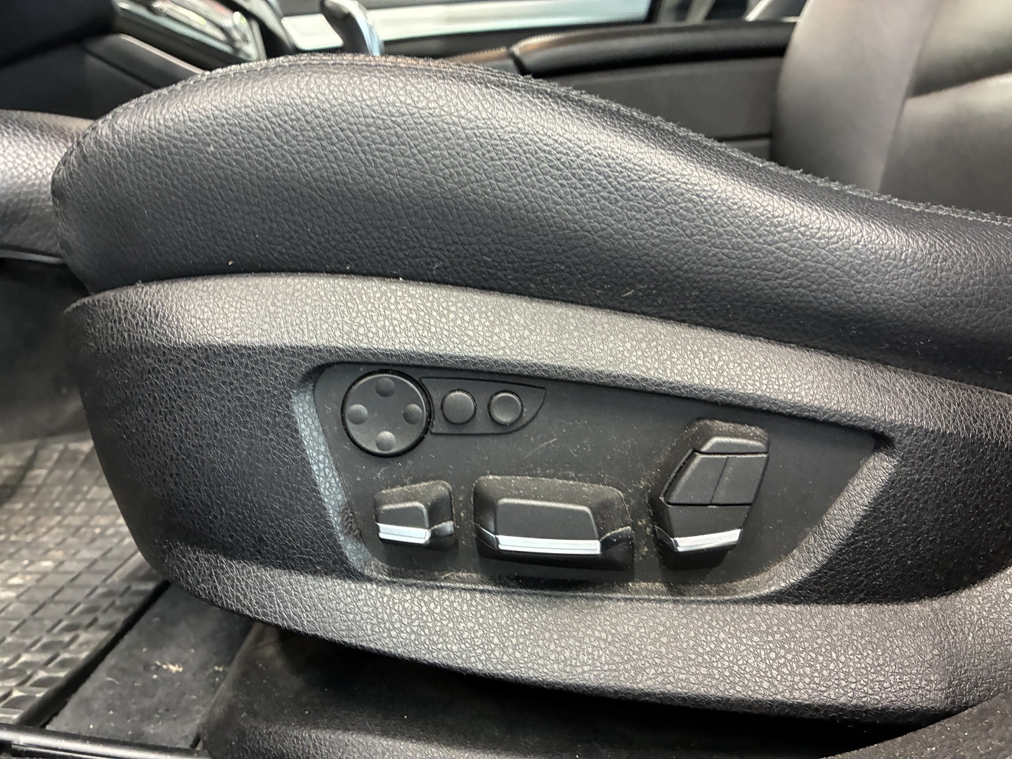 BMW 530 2011