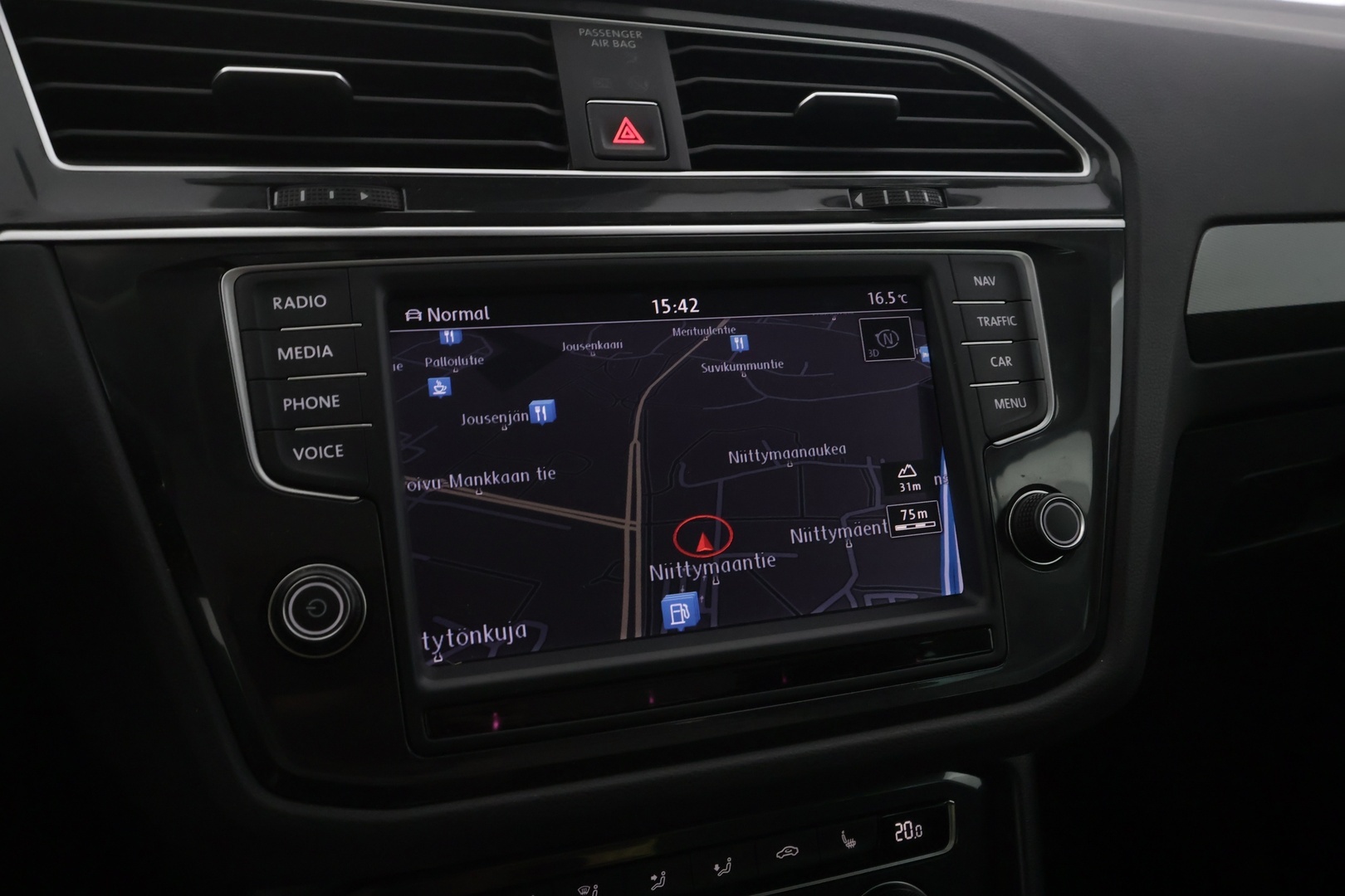 VOLKSWAGEN Tiguan 2017