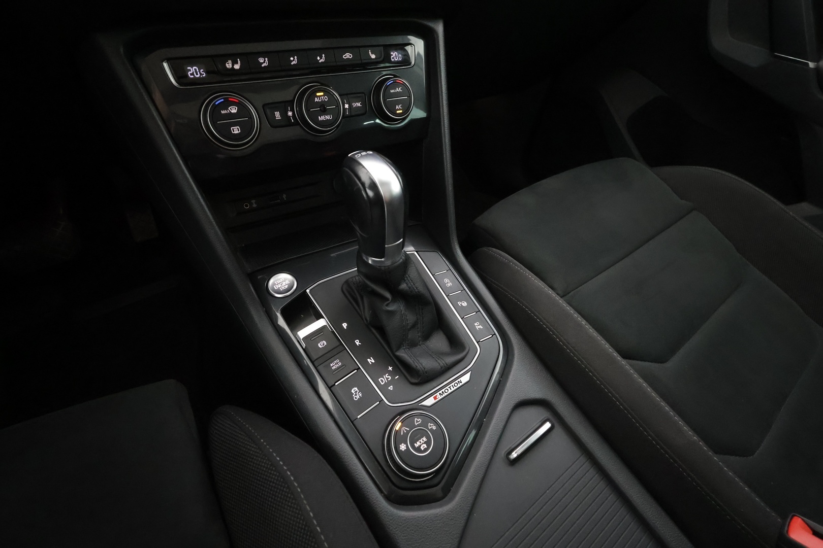 VOLKSWAGEN Tiguan 2017