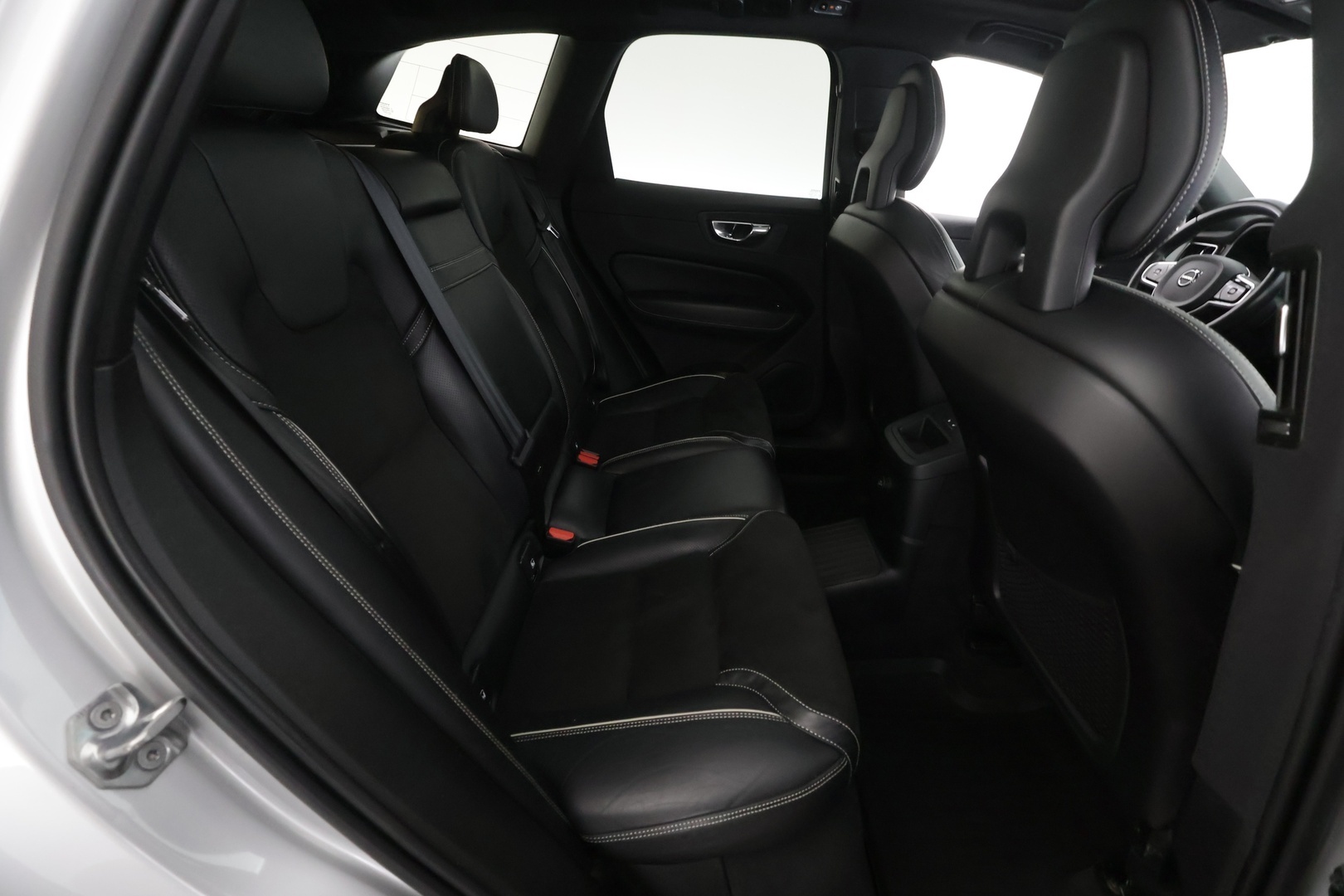 VOLVO XC60 2018