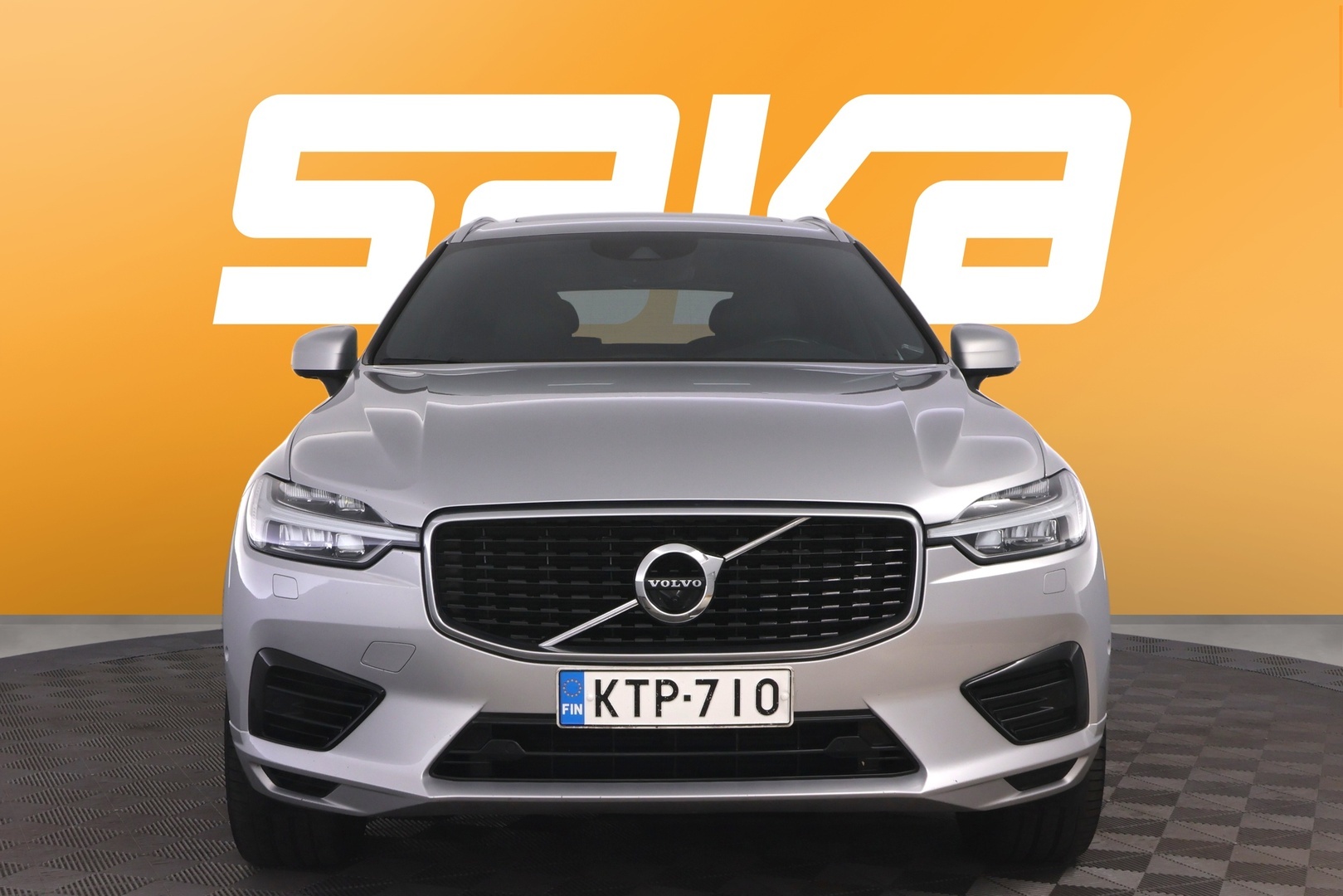 VOLVO XC60 2018