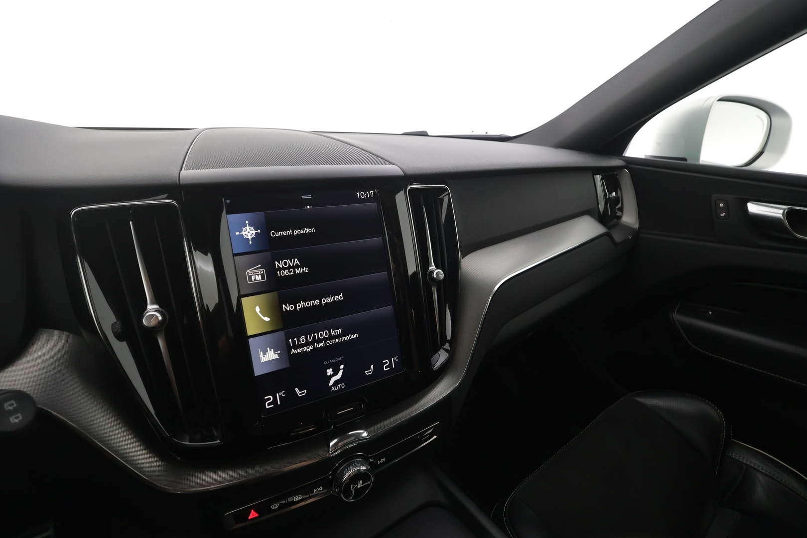 VOLVO XC60 2018
