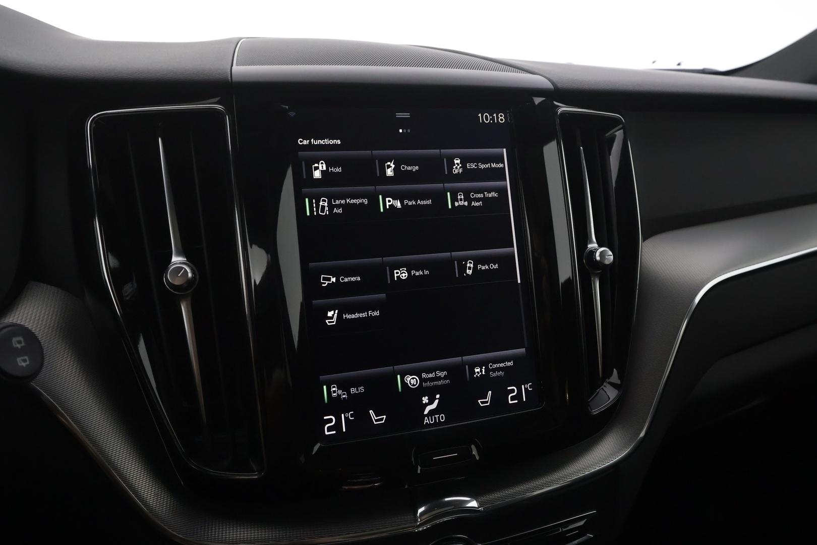 VOLVO XC60 2018