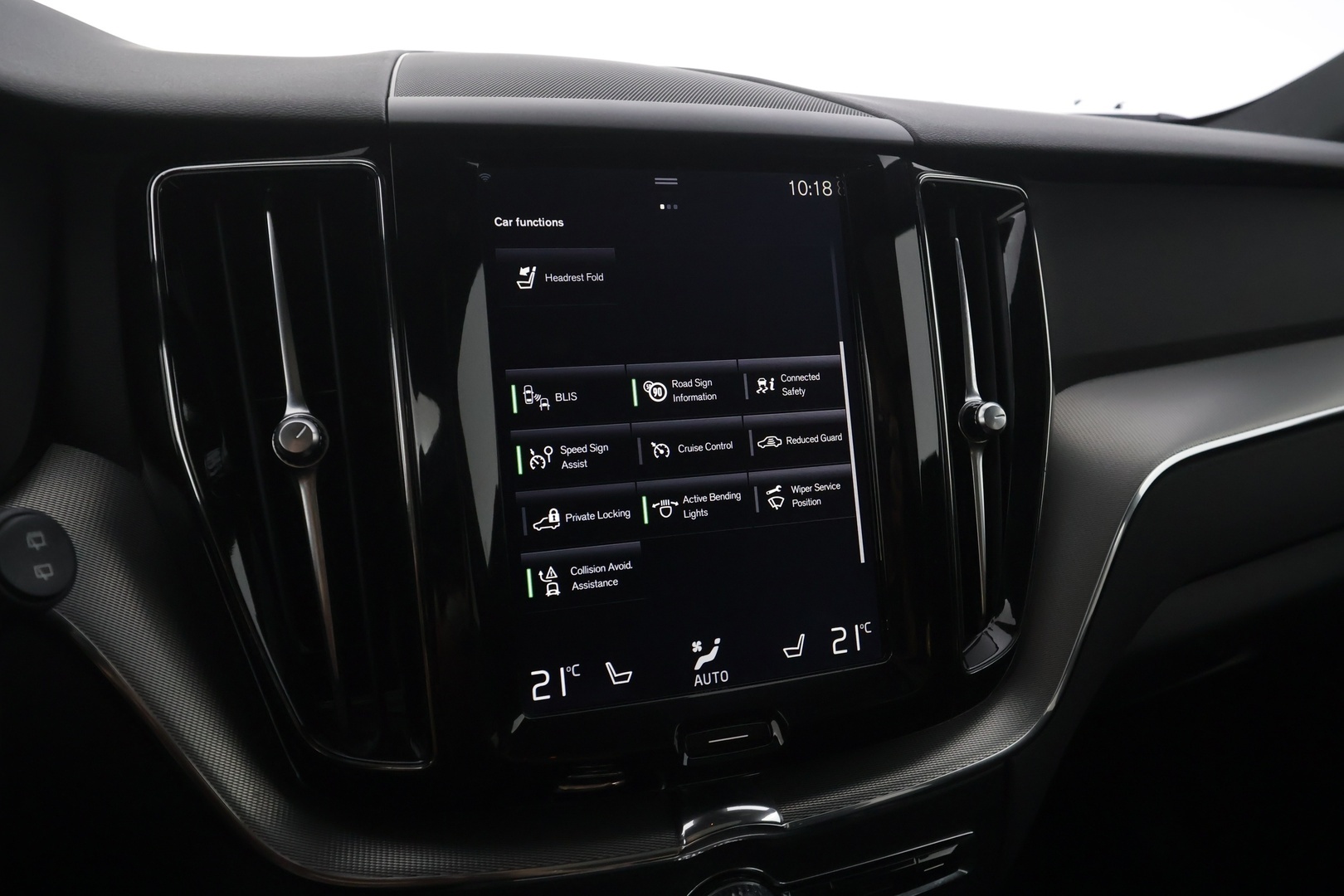 VOLVO XC60 2018