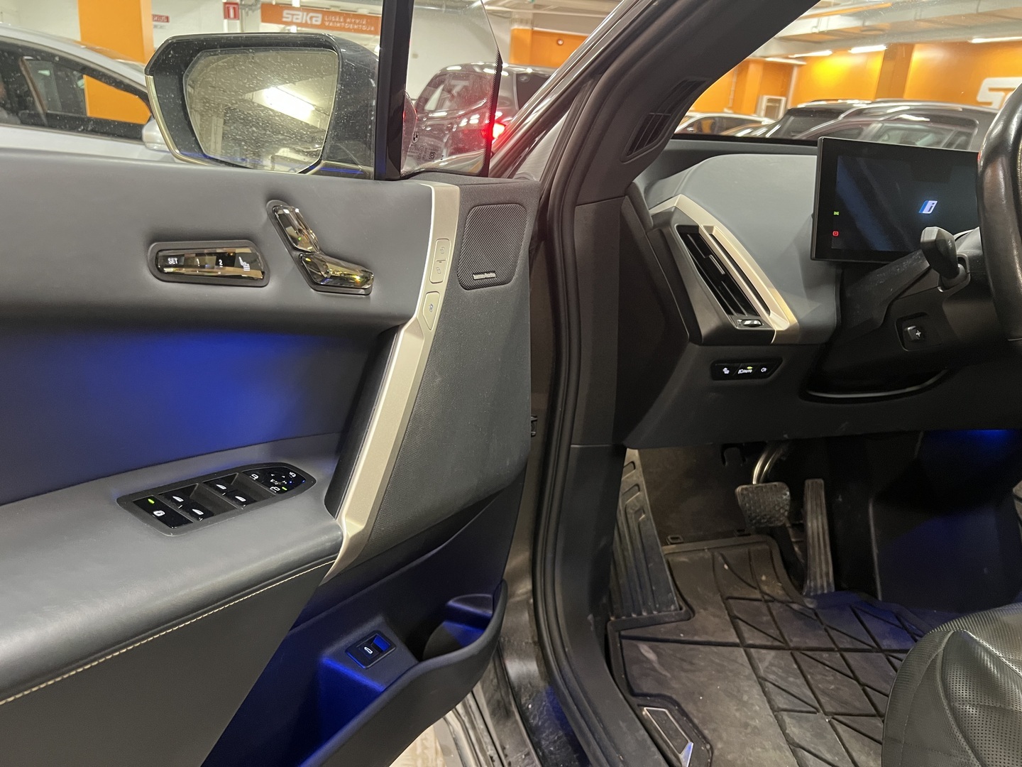 BMW iX 2023