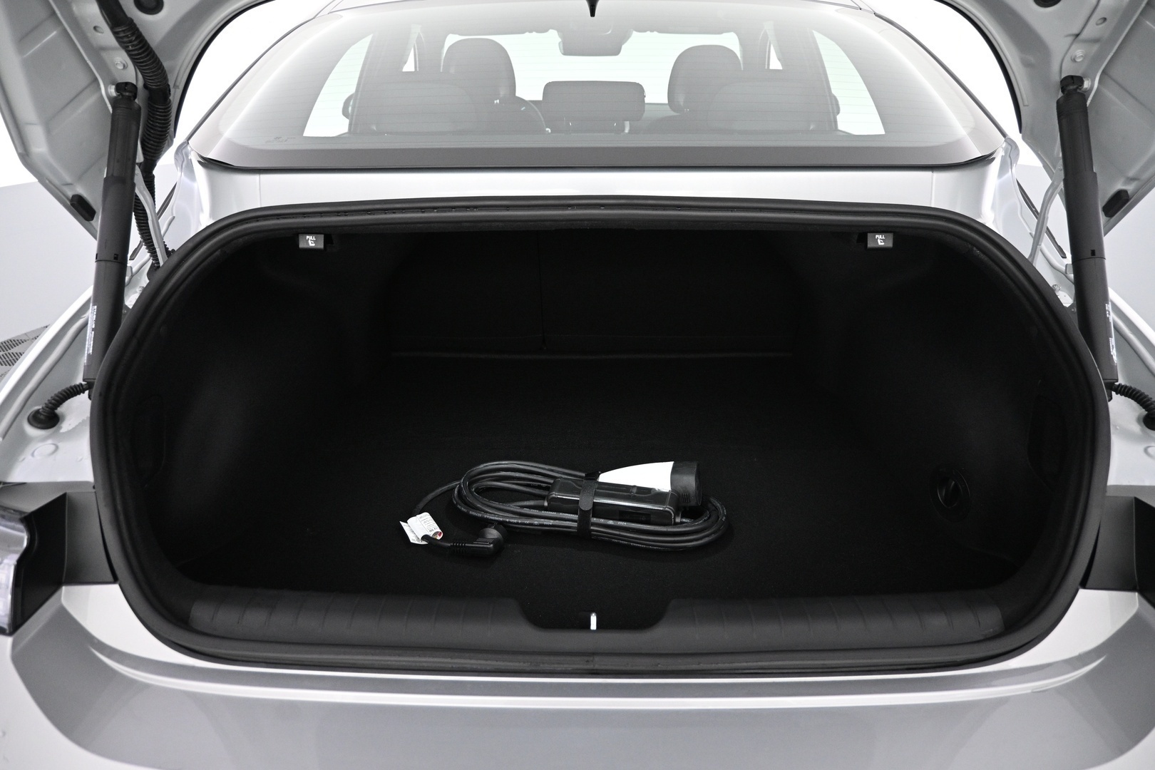 HYUNDAI Ioniq 6 2025