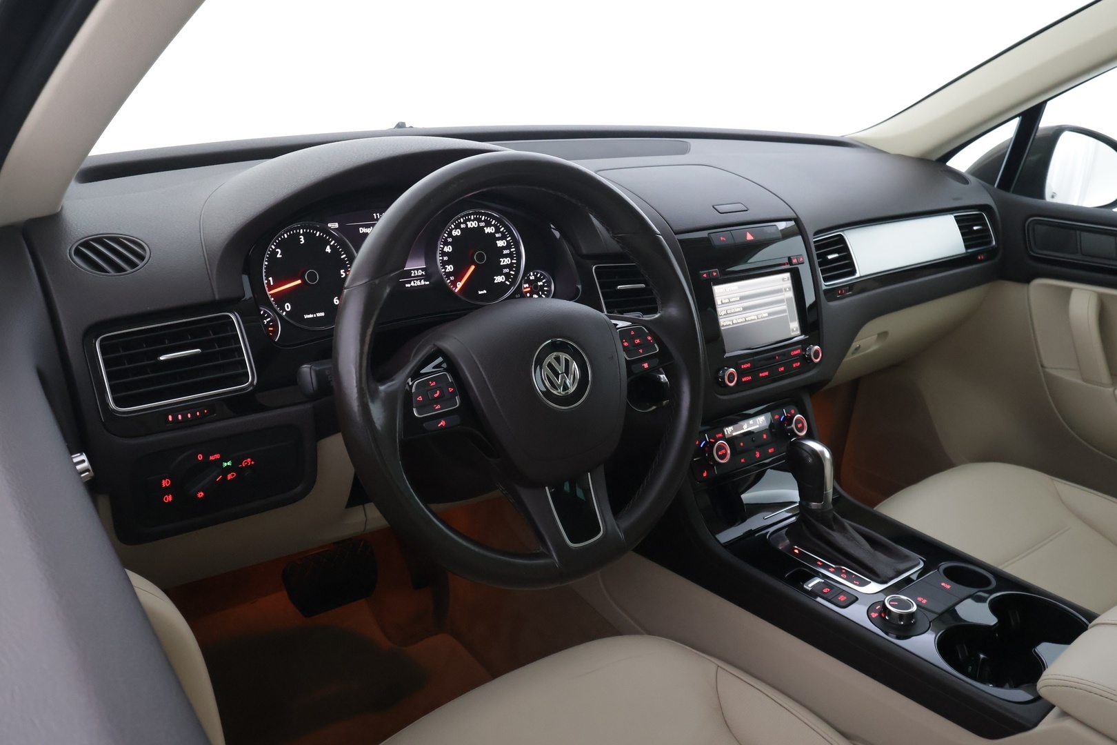 VOLKSWAGEN Touareg 2011