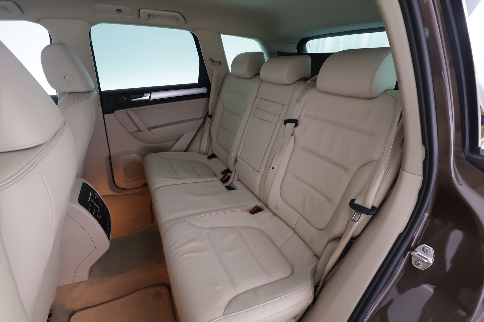 VOLKSWAGEN Touareg 2011