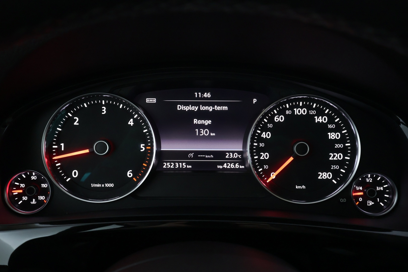 VOLKSWAGEN Touareg 2011