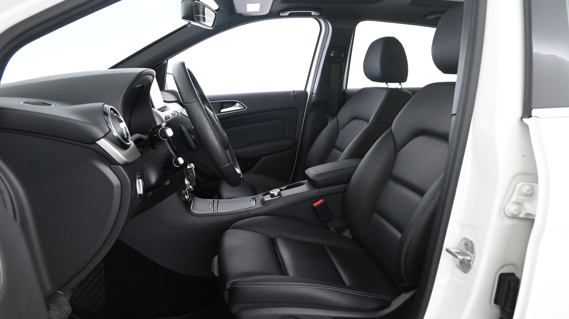 MERCEDES-BENZ B 2017