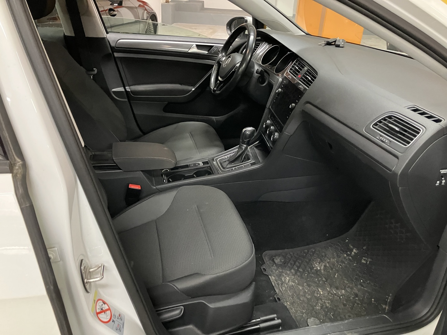 VOLKSWAGEN Golf 2019