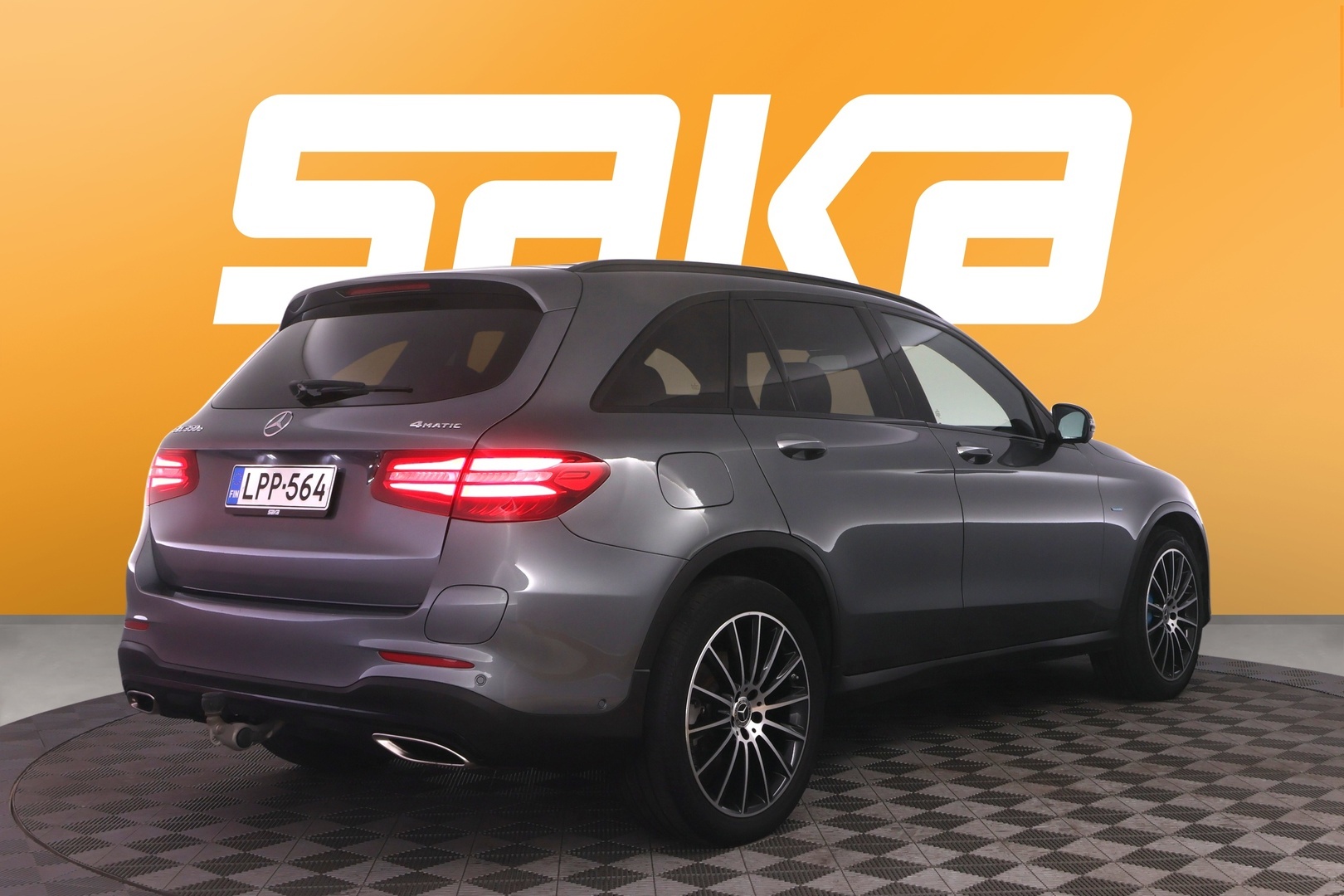MERCEDES-BENZ GLC 2018