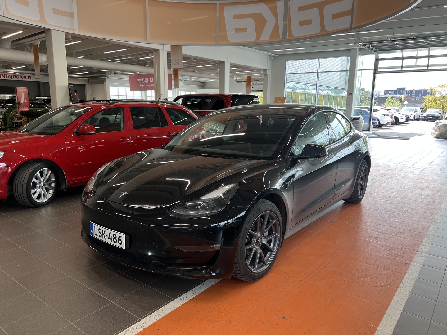 TESLA Model 3 2023
