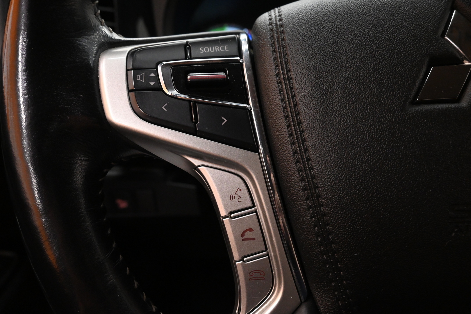 MITSUBISHI OUTLANDER PHEV 2019