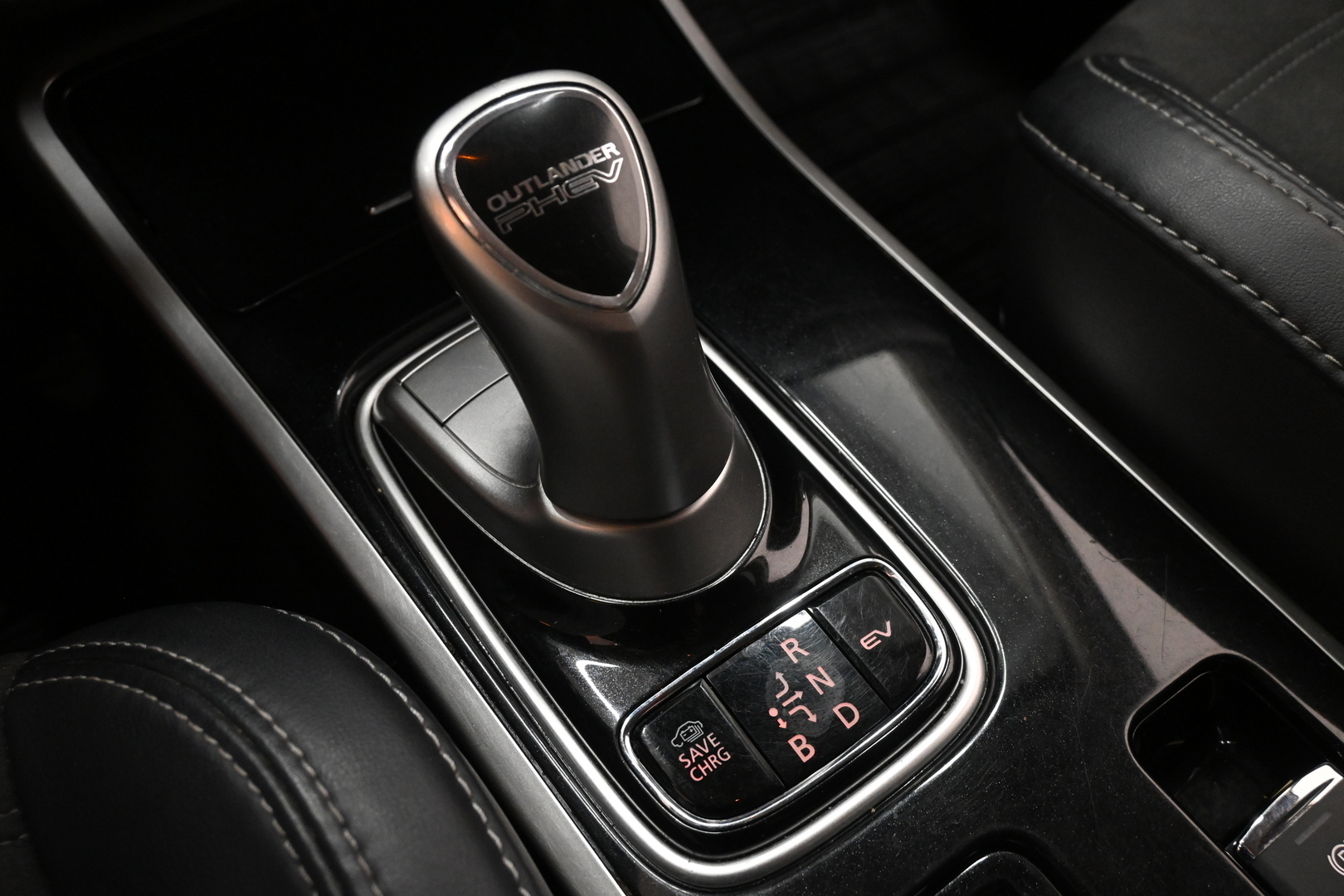 MITSUBISHI OUTLANDER PHEV 2019