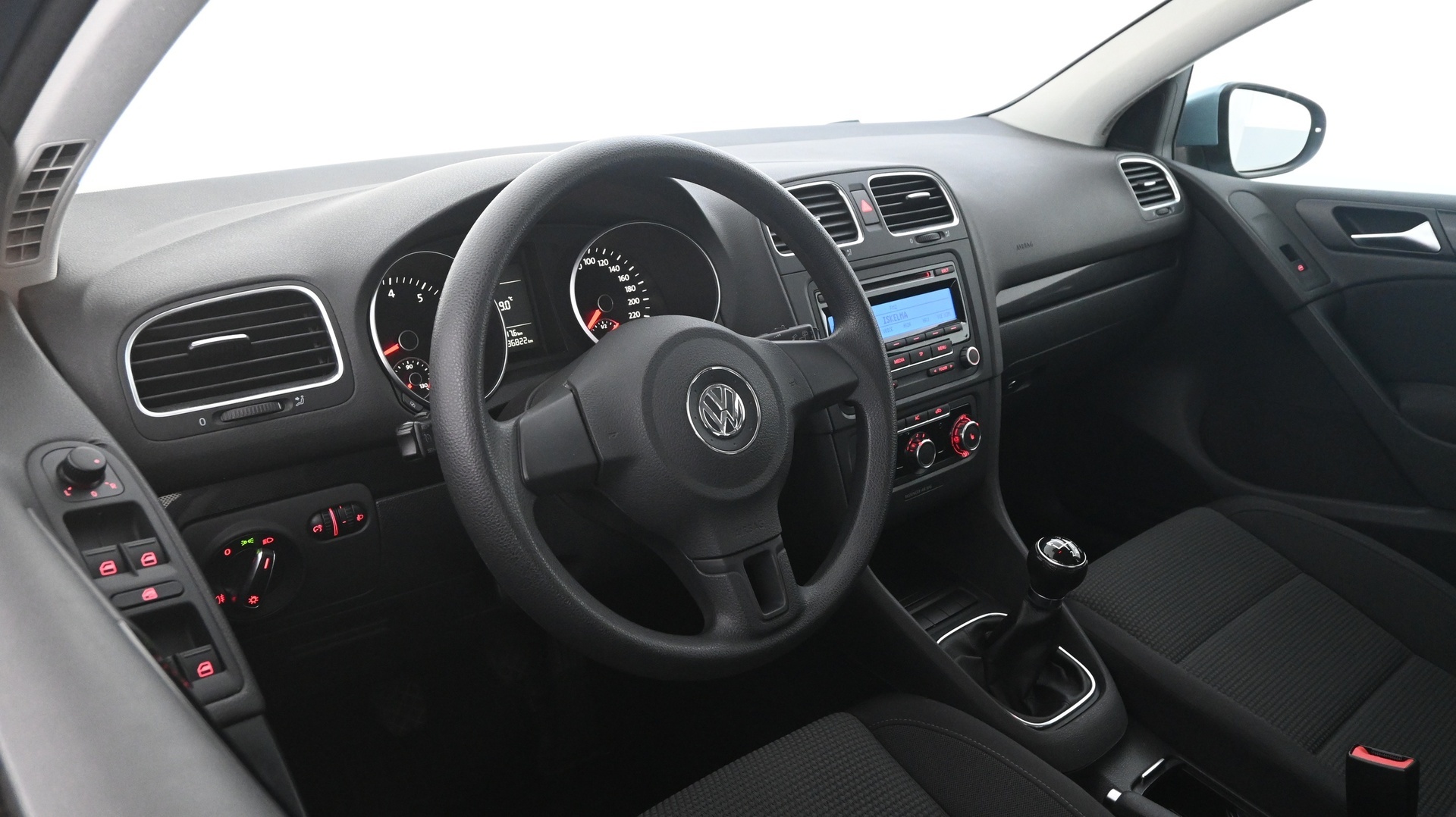 VOLKSWAGEN Golf 2010