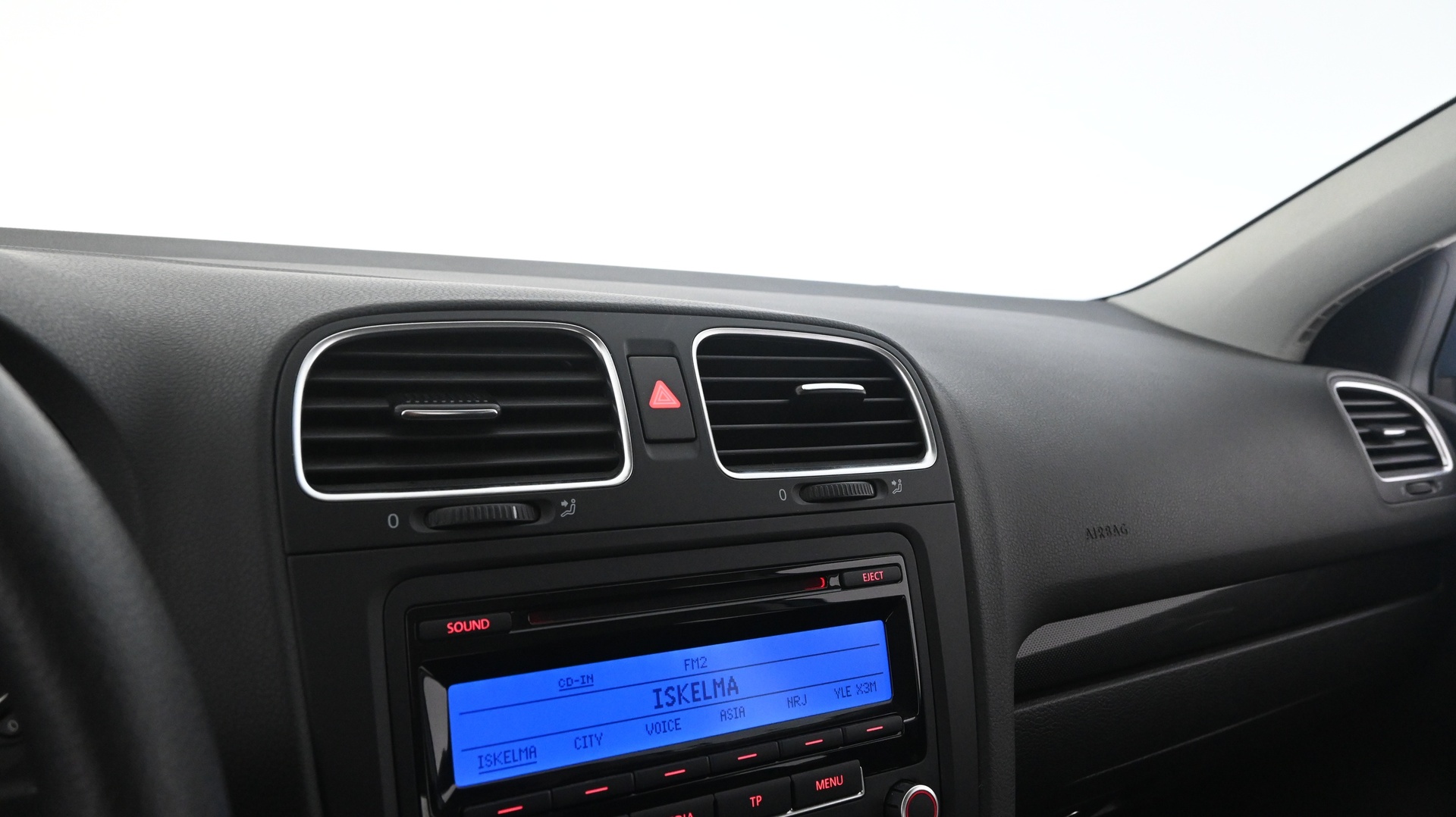 VOLKSWAGEN Golf 2010