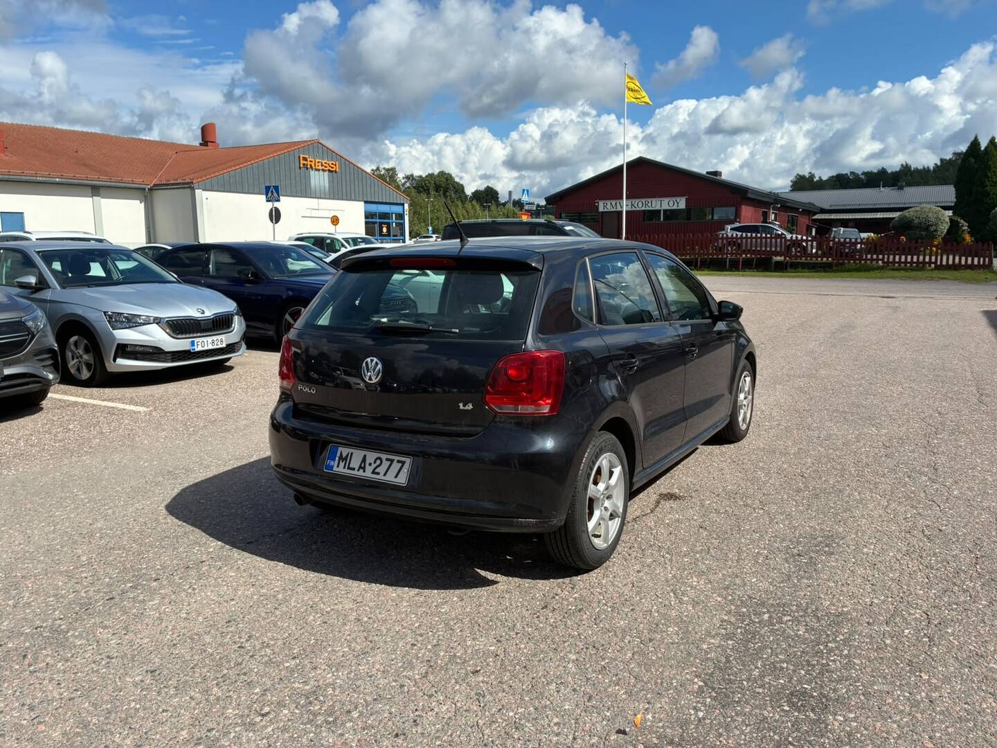 VOLKSWAGEN Polo 2011