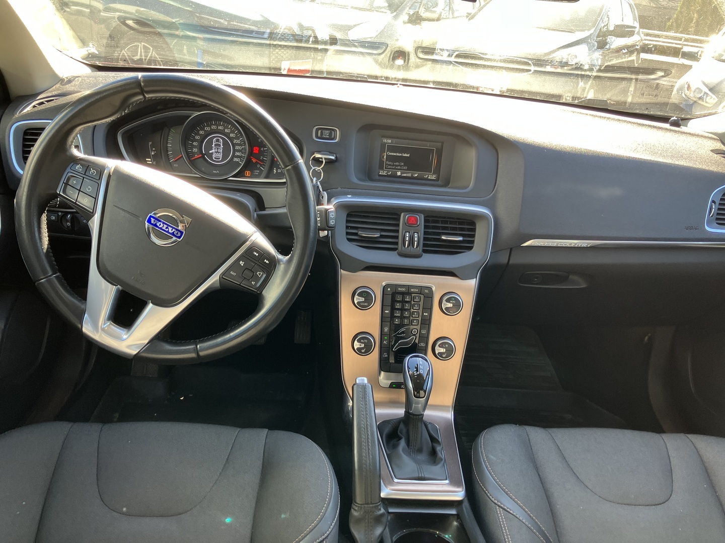 VOLVO V40 Cross Country 2015