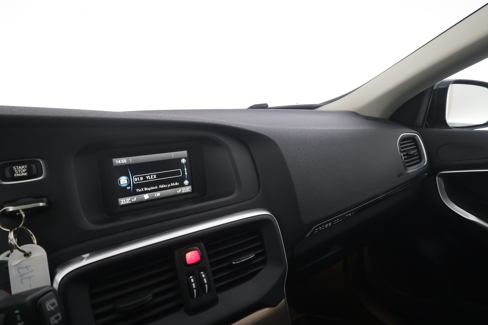 VOLVO V40 Cross Country 2016
