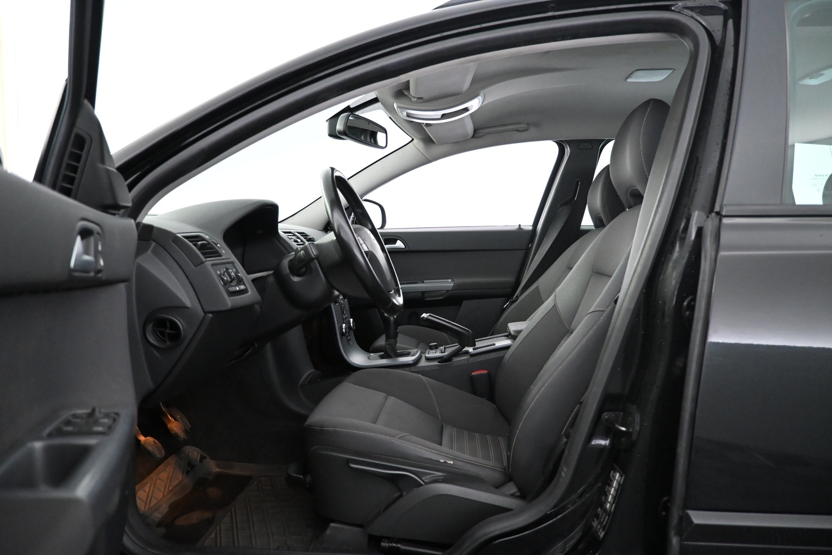 VOLVO V50 2011