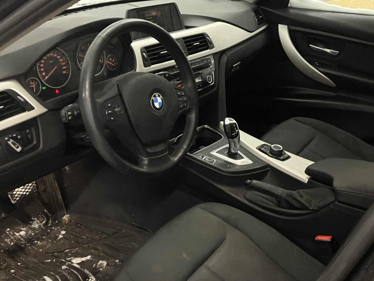 BMW 320 2016