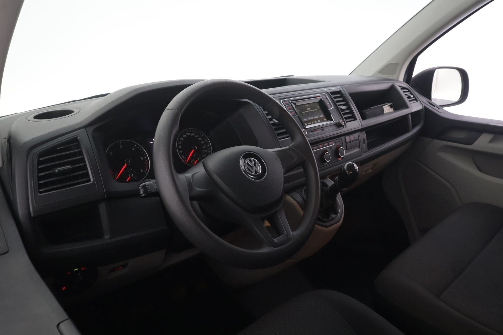 VOLKSWAGEN Caravelle 2016
